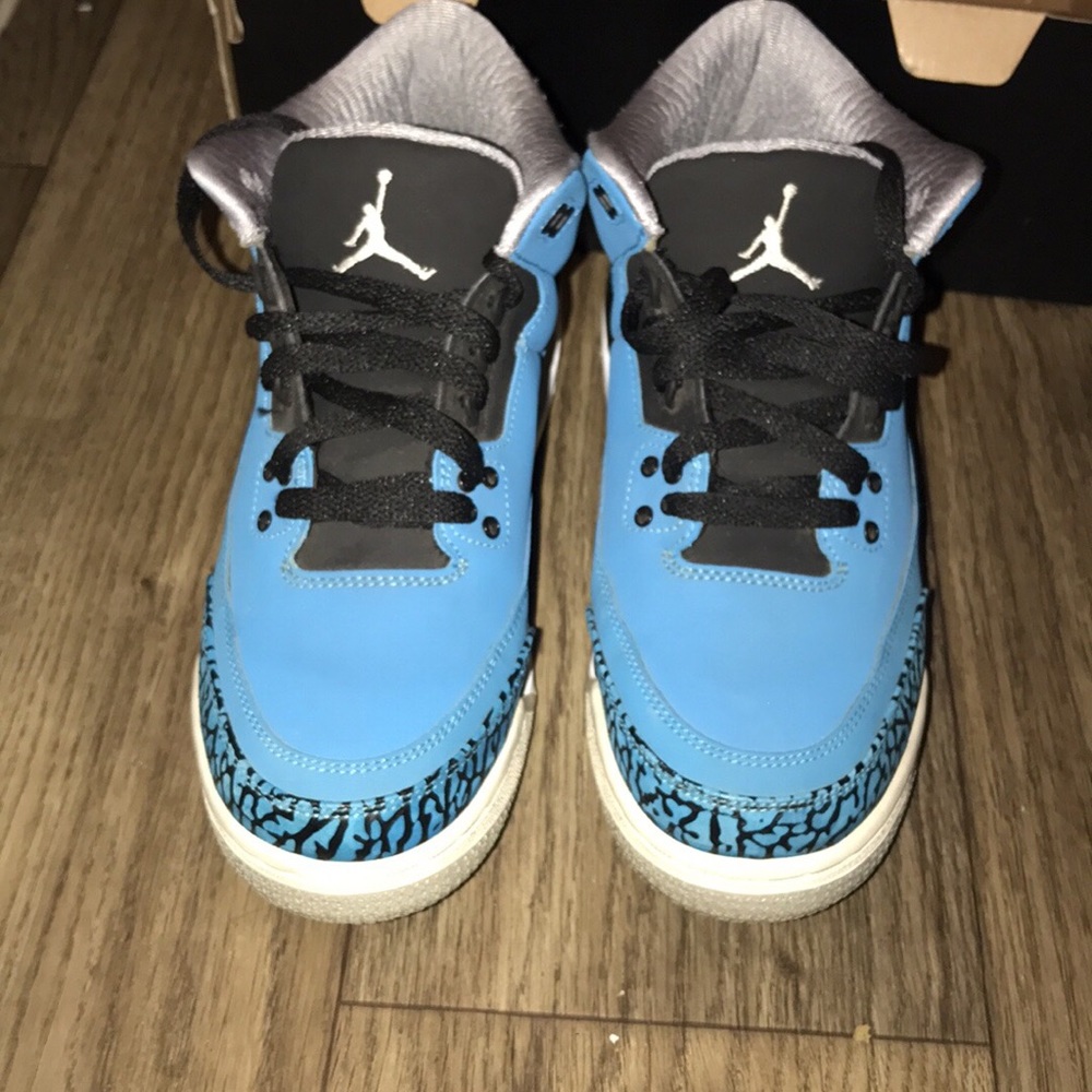 Jordans for cheap!!
